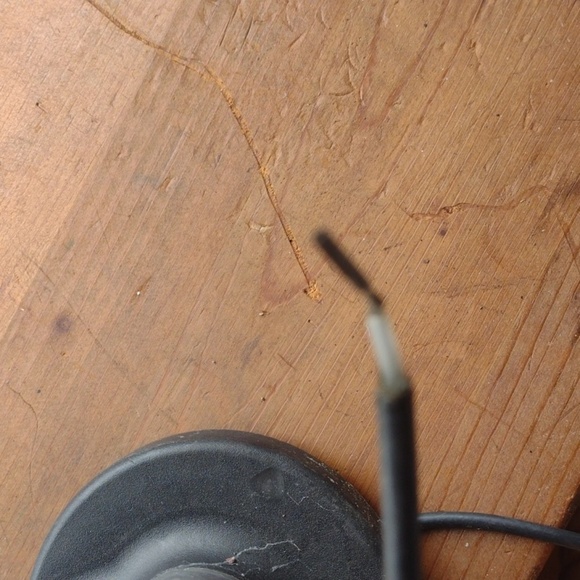 Antenna with Cord - Picture 2 of 3